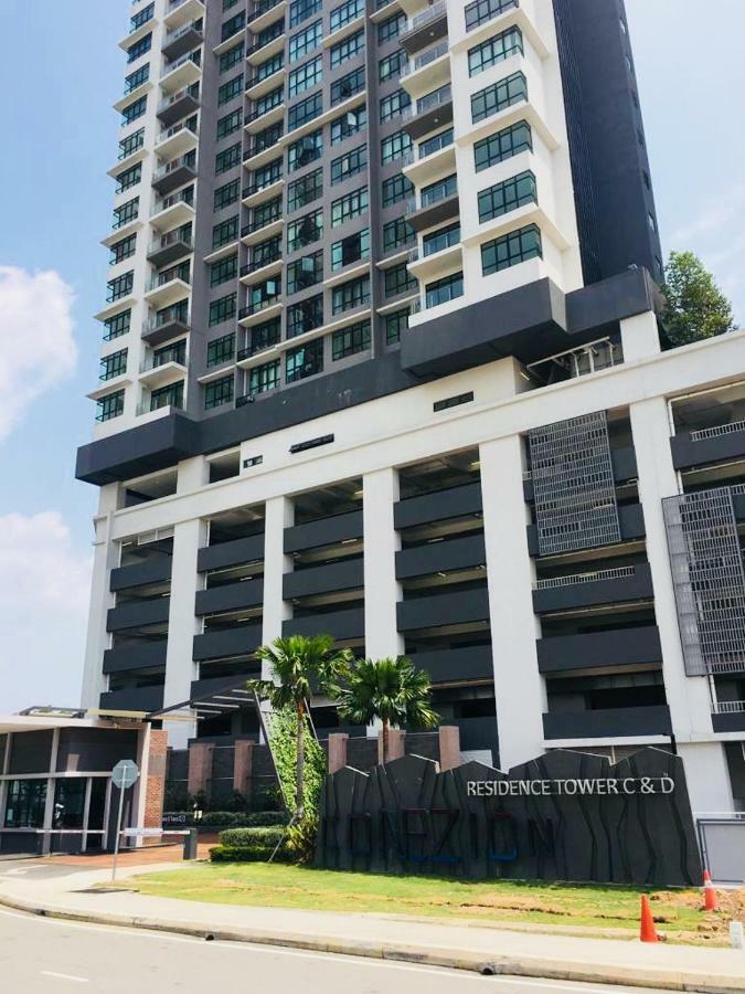 Conezion IOI Putrajaya  Appartement Buitenkant foto
